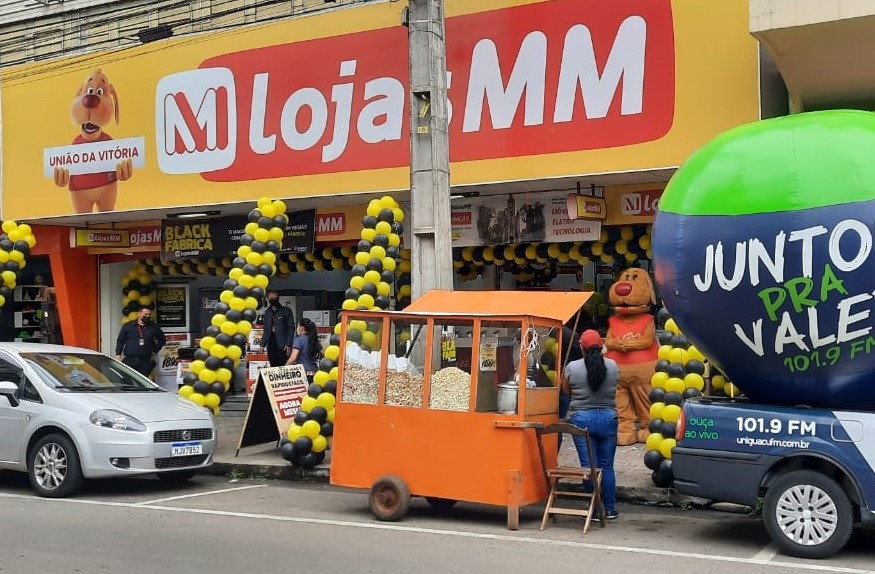 Foto 4 / MM reinaugura duas lojas no mesmo dia